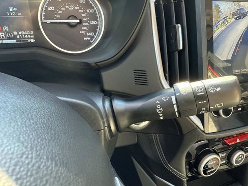 Used 2021 Subaru Forester Limited image 33