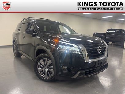 Used 2023 Nissan Pathfinder SV w/ SV Premium Package