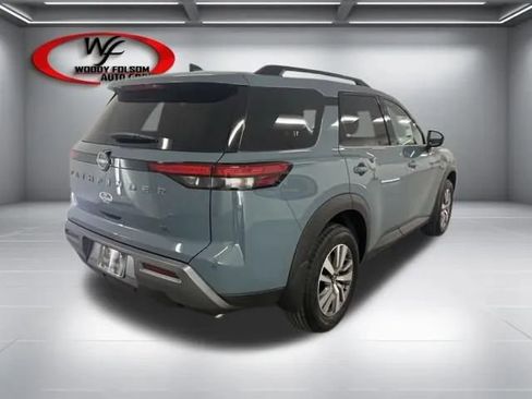 New 2026 Nissan Pathfinder SL image 6
