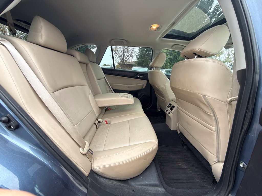 Used 2017 Subaru Outback 2.5i Limited AWD/4WD image 18