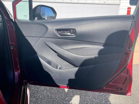 Used 2024 Toyota Corolla LE image 28