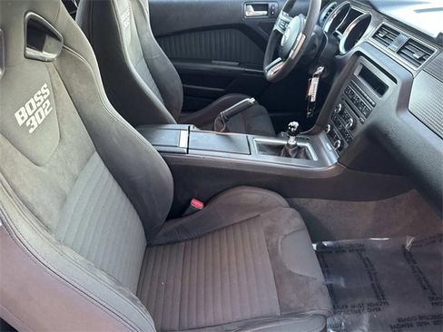 Used 2013 Ford Mustang Boss 302 w/ Boss 302 Accessory Pkg image 23