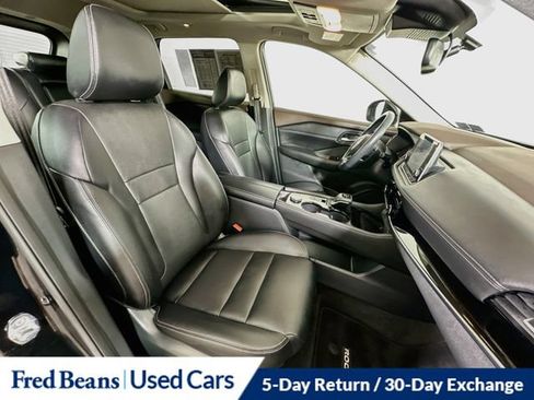 Used 2023 Nissan Rogue SL AWD/4WD image 34