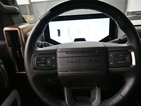 Used 2025 GMC Hummer EV 3X AWD/4WD image 8