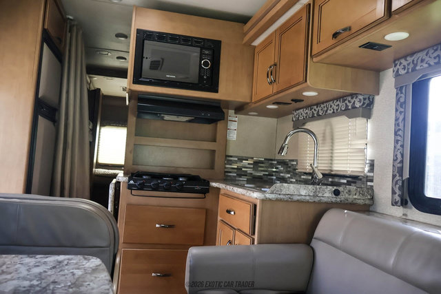 Used 2017 Ford E-450 and Econoline 450 Super Duty w/ Motorhome Prep Package RWD image 39