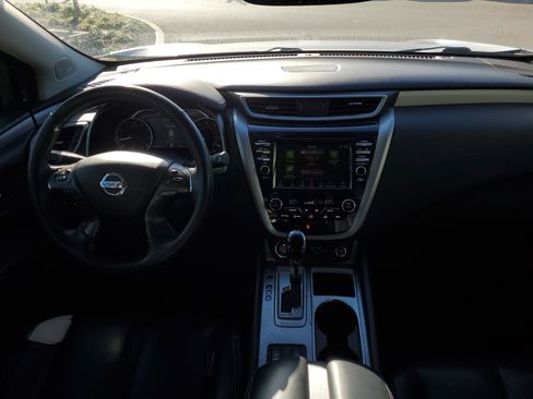 Used 2019 Nissan Murano SL image 17