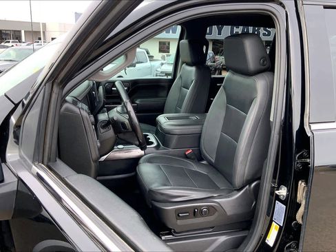 Used 2021 Chevrolet Silverado 2500 LTZ w/ LTZ Convenience Package image 8