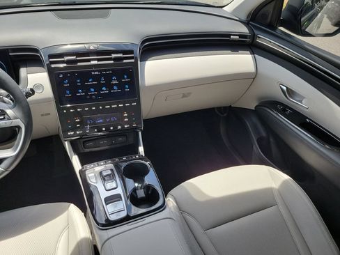 Certified 2024 Hyundai Tucson Limited AWD/4WD image 22
