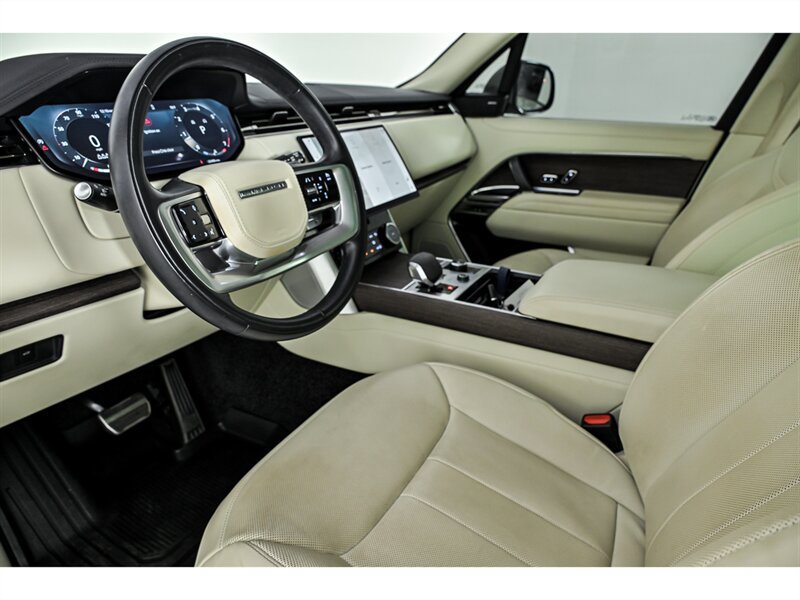 Used 2023 Land Rover Range Rover SE AWD/4WD image 16