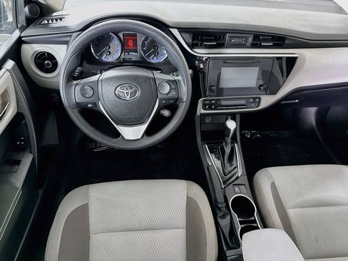 Certified 2019 Toyota Corolla LE FWD image 4