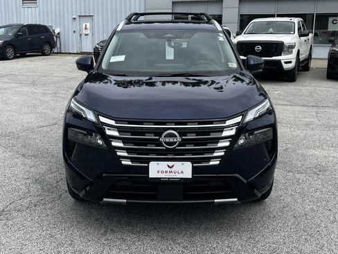 New 2026 Nissan Rogue Platinum AWD/4WD image 2
