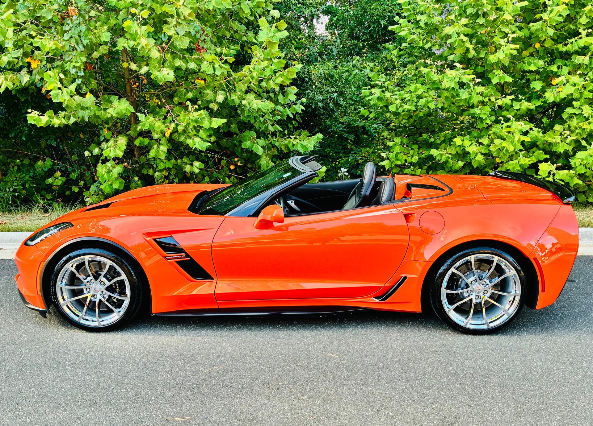 Used 2019 Chevrolet Corvette Grand Sport RWD image 11