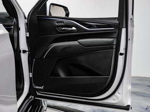 Used 2023 Cadillac Escalade V image 86