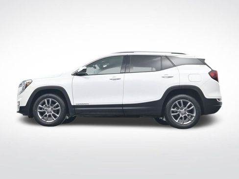 Used 2024 GMC Terrain SLT image 38