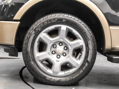 Used 2014 Ford F150 King Ranch w/ King Ranch Luxury Package image 42