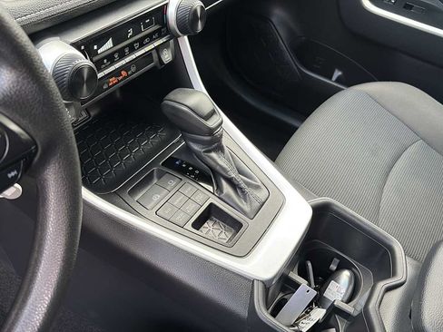 Used 2025 Toyota RAV4 LE AWD/4WD image 14