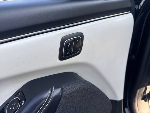 Used 2025 Ford Mustang Mach-E Premium AWD/4WD image 28