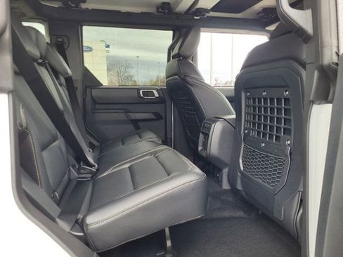 New 2025 Ford Bronco Badlands w/ Sasquatch Package image 38