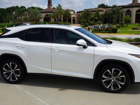 Used 2022 Lexus RX 350 AWD w/ Premium Package image 4
