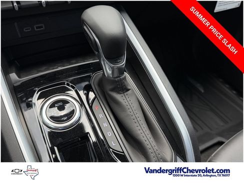 New 2026 Chevrolet Colorado LT w/ LT Convenience Package AWD/4WD image 17