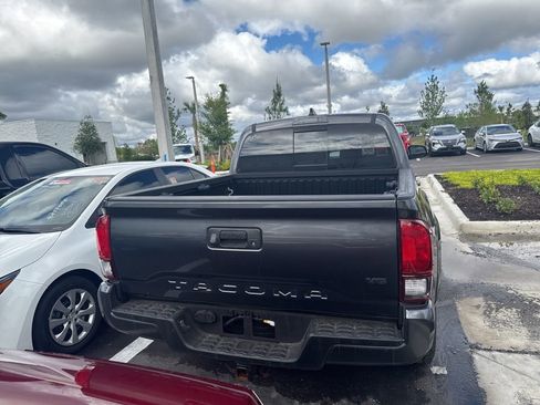 Used 2022 Toyota Tacoma SR5 w/ Technology Package RWD image 5
