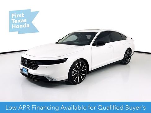 Certified 2024 Honda Accord Touring image 3