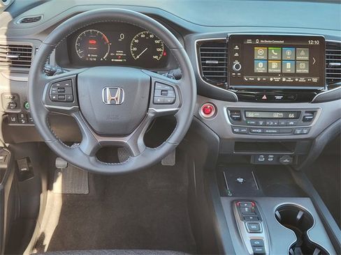 Certified 2025 Honda Ridgeline Sport image 15