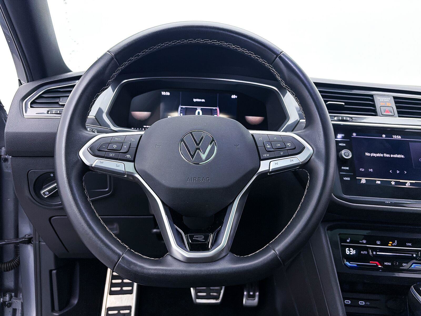 Used 2023 Volkswagen Tiguan SE R-Line FWD image 31