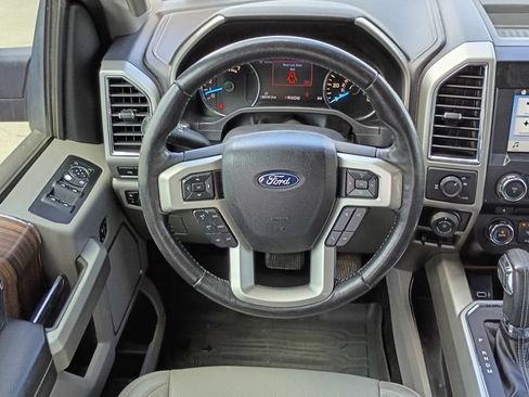 Used 2017 Ford F150 Lariat RWD image 30