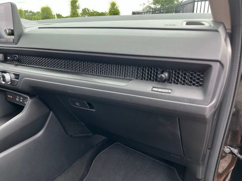 Certified 2025 Honda CR-V EX image 27