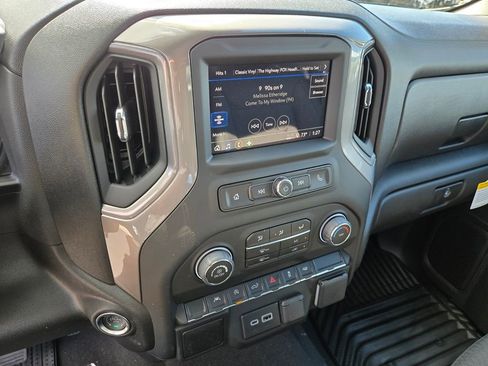 Used 2026 Chevrolet Silverado 1500 Custom image 11