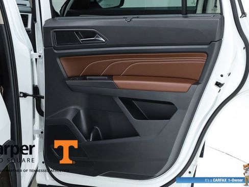 Used 2023 Volkswagen Atlas SE w/ Panoramic Sunroof Package FWD image 30