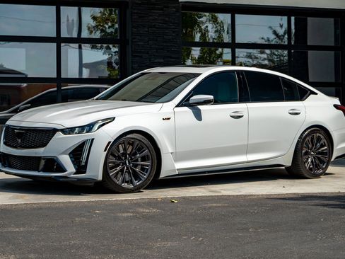 Used 2023 Cadillac CT5 V Blackwing w/ Driver Assist Package RWD image 3