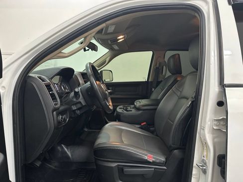 Used 2019 RAM 3500 Tradesman RWD image 27