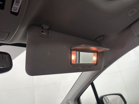 Used 2025 Toyota Sienna XLE w/ XLE Plus Package FWD image 39