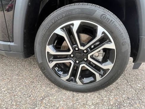 Used 2022 Jeep Compass Limited AWD/4WD image 9
