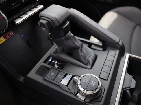 New 2026 Toyota 4Runner SR5 AWD/4WD image 22