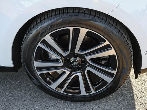 Certified 2023 Land Rover Range Rover SE AWD/4WD image 14