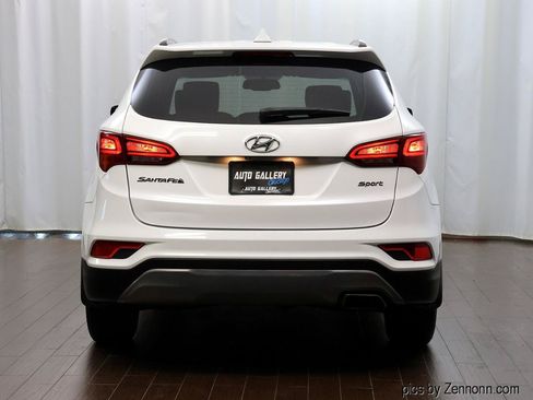 Used 2017 Hyundai Santa Fe Sport FWD image 7