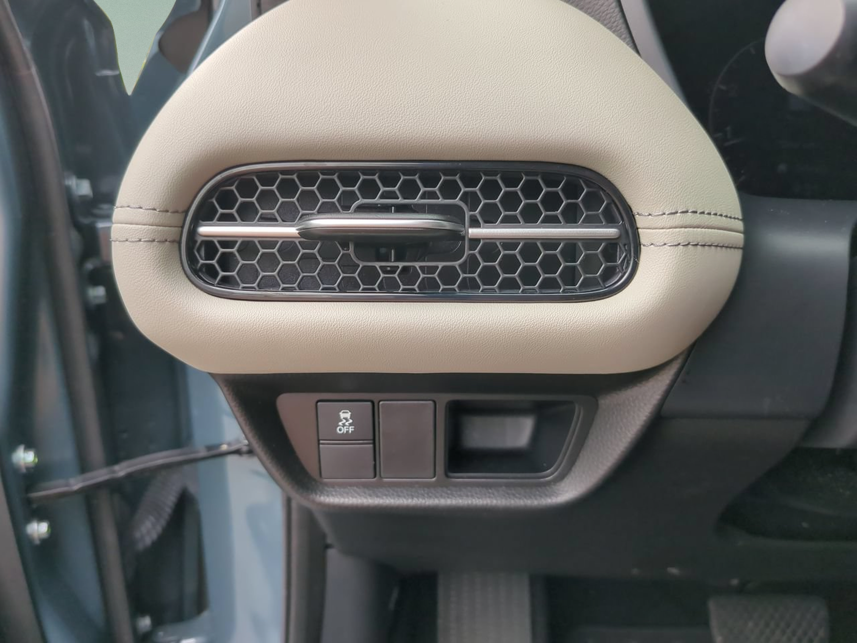 Certified 2024 Honda HR-V EX-L image 14
