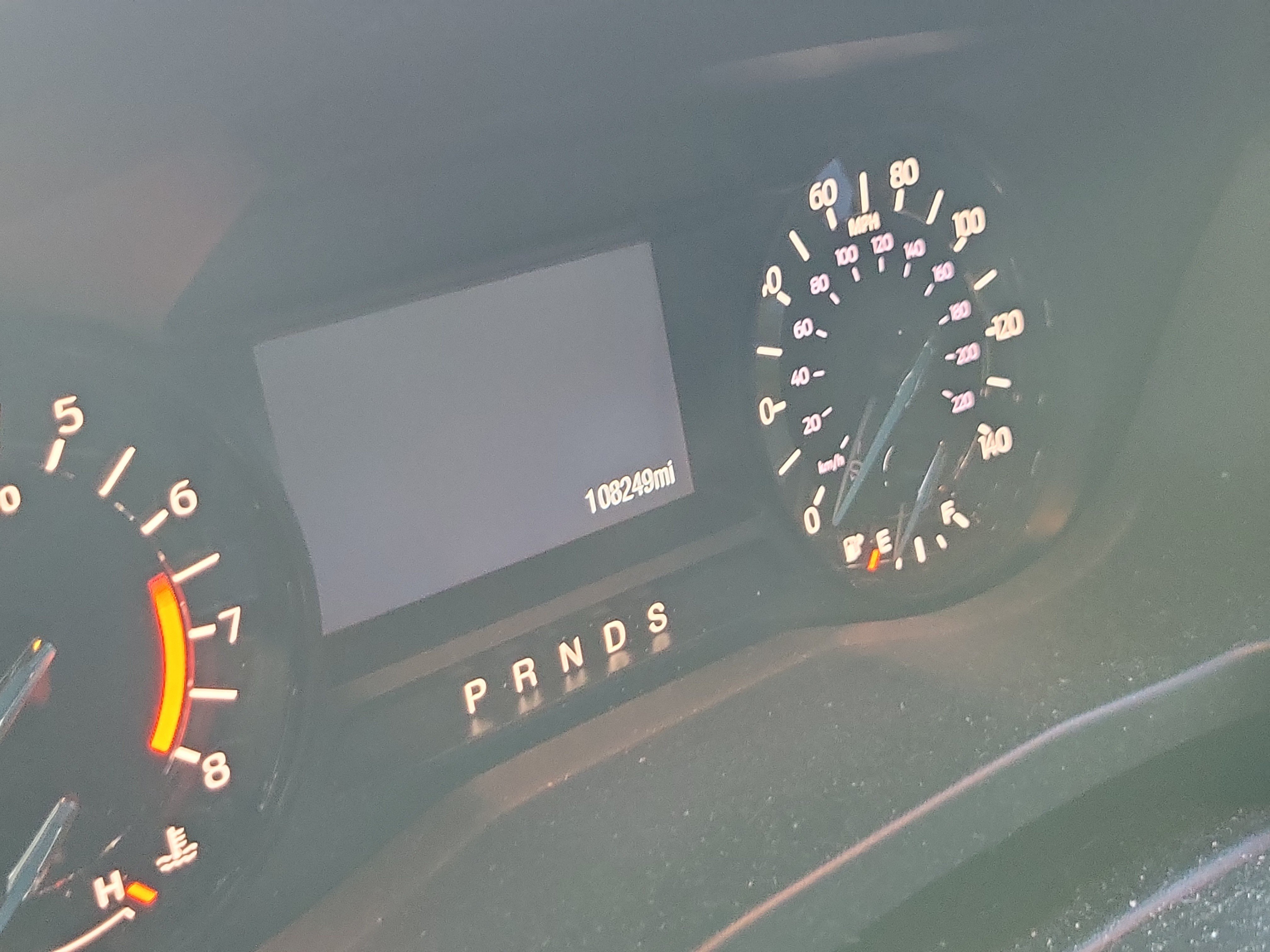 Used 2018 Ford Explorer XLT FWD image 9