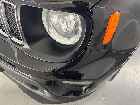 Used 2019 Jeep Renegade Latitude w/ Cold Weather Group image 37