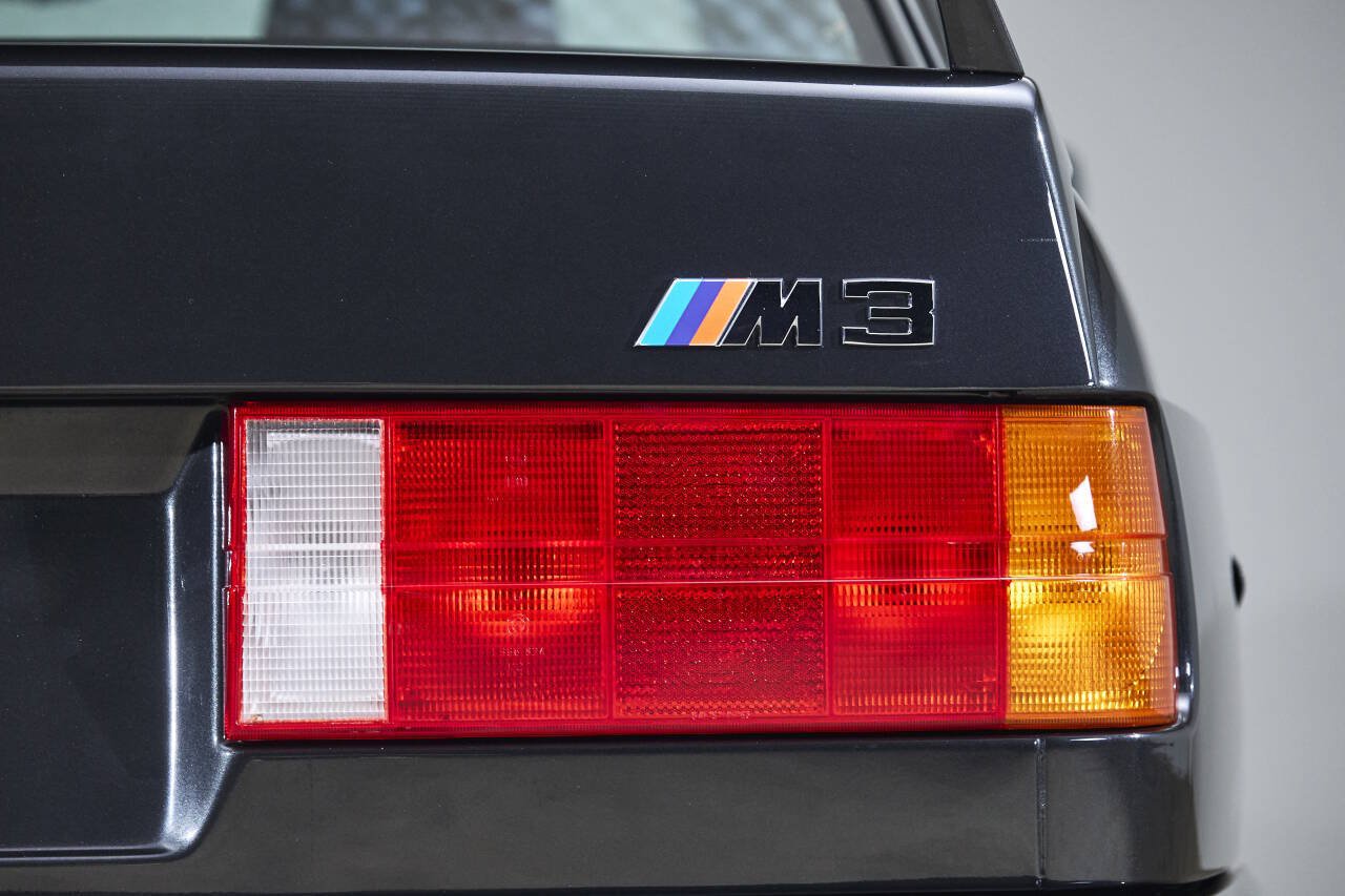 Used 1988 BMW M3 Coupe RWD image 22