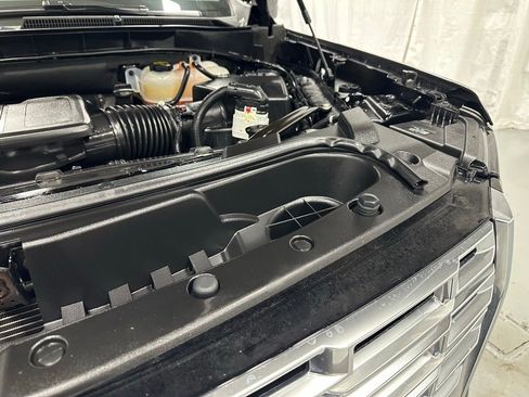 Used 2025 GMC Yukon XL Denali w/ Sun & Power Step Package image 66