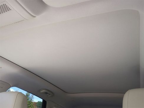 Used 2021 Cadillac XT5 Premium Luxury image 22