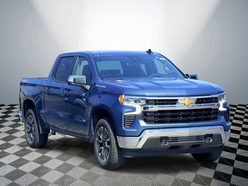 Used 2024 Chevrolet Silverado 1500 LT AWD/4WD image 4