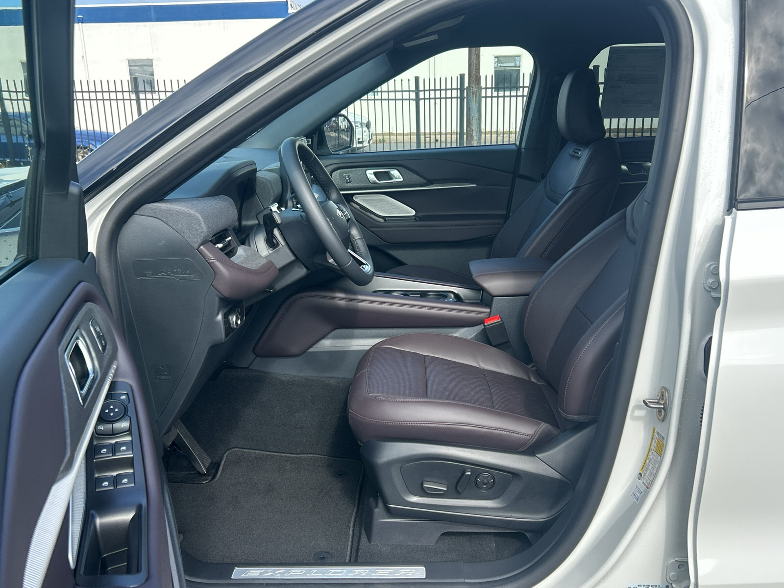 New 2027 Ford Explorer Platinum AWD/4WD image 14
