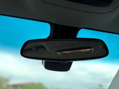 Used 2019 Chevrolet Bolt LT image 22