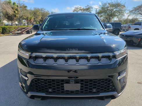 New 2026 Jeep Grand Wagoneer L Limited AWD/4WD image 3