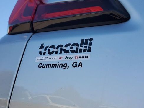 Used 2022 Cadillac XT4 Premium Luxury w/ Enhanced Visibility Package image 9